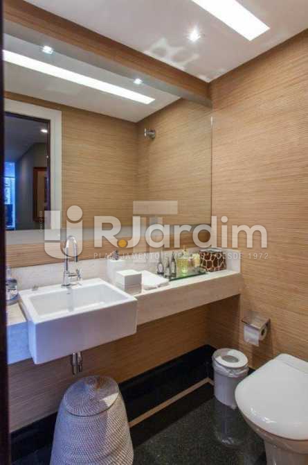 Conheça Lavabo do imóvel - Imóveis Compra e Venda Ipanema Vieira Souto 3 Quartos - LACO30089 - 8 Lavabo - Imóveis Compra e Venda Ipanema Vieira Souto 3 Quartos - LACO30089 - 8