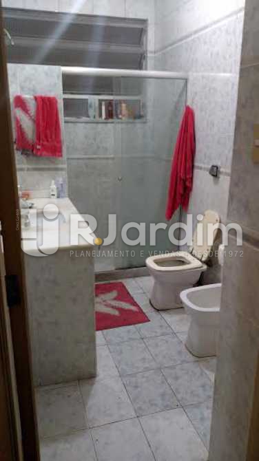 Conheça banheiro 1 ang. 2 do imóvel - Apartamento À VENDA, Copacabana, Rio de Janeiro, RJ - LAAP40328 - 15 banheiro 1 ang. 2 - Apartamento À VENDA, Copacabana, Rio de Janeiro, RJ - LAAP40328 - 15