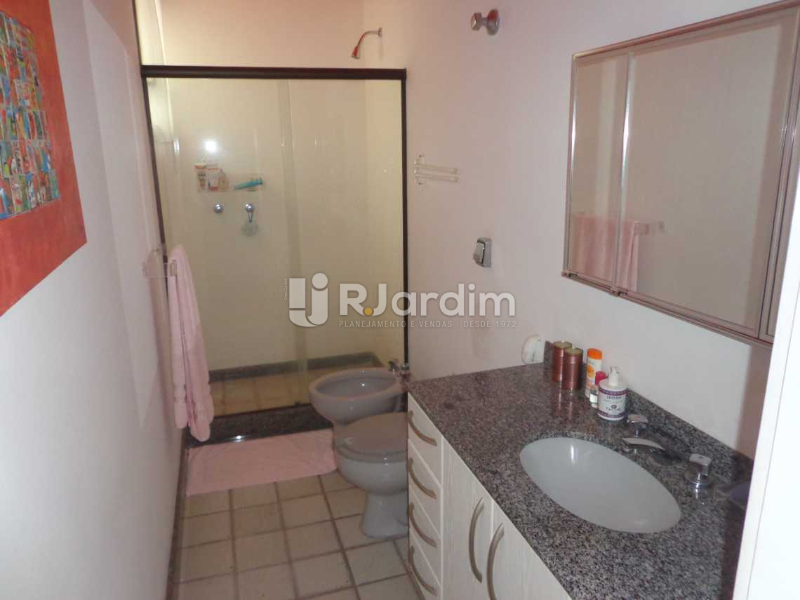 Conheça banheiro social do imóvel - Apartamento À VENDA, Fonte da Saudade, Lagoa, Rio de Janeiro, RJ - LAAP40333 - 14 banheiro social - Apartamento À VENDA, Fonte da Saudade, Lagoa, Rio de Janeiro, RJ - LAAP40333 - 14