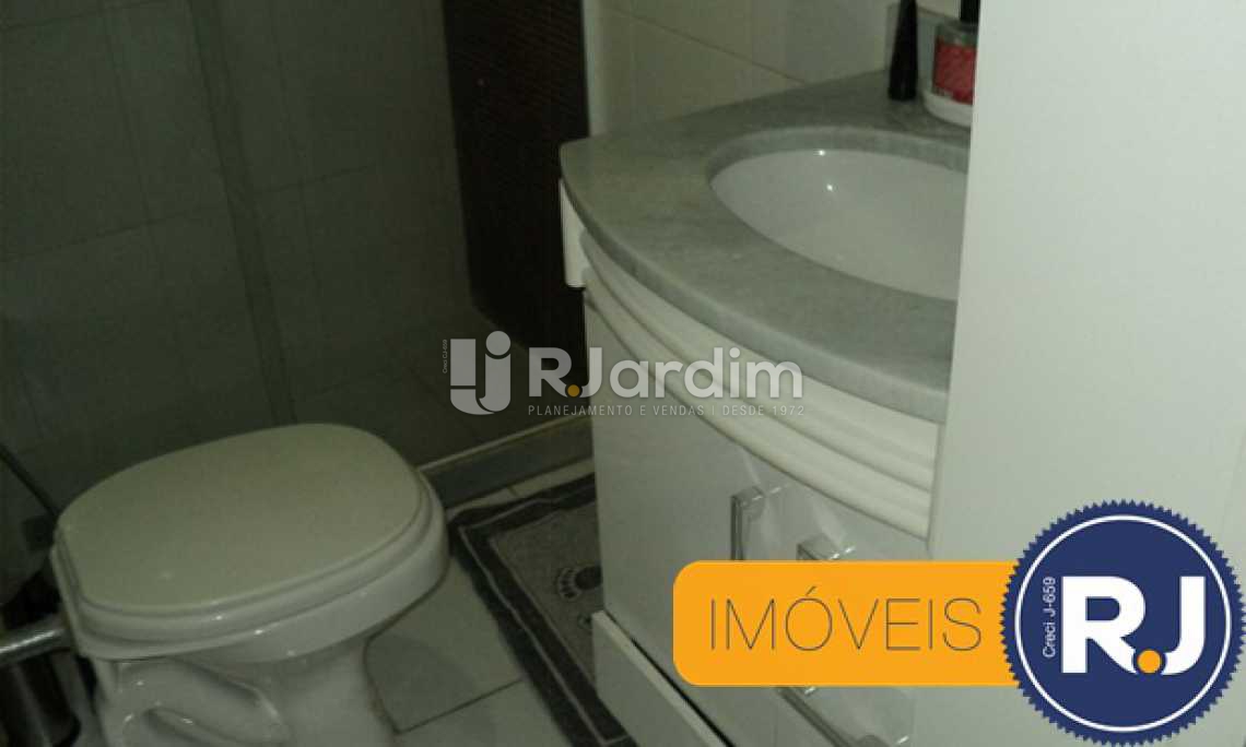 Conheça Banheiro social do imóvel - Apartamento À VENDA, Copacabana, Rio de Janeiro, RJ - LAAP30741 - 26 Banheiro social - Apartamento À VENDA, Copacabana, Rio de Janeiro, RJ - LAAP30741 - 26