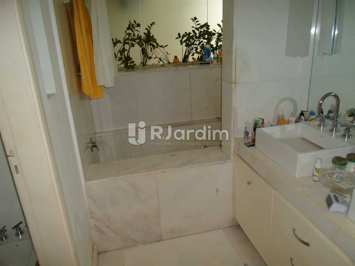 Conheça Banheiro da Suíte do imóvel - Imóveis Compra e Venda Leblon 3 Quartos - LAAP30761 - 17 Banheiro da Suíte - Imóveis Compra e Venda Leblon 3 Quartos - LAAP30761 - 17