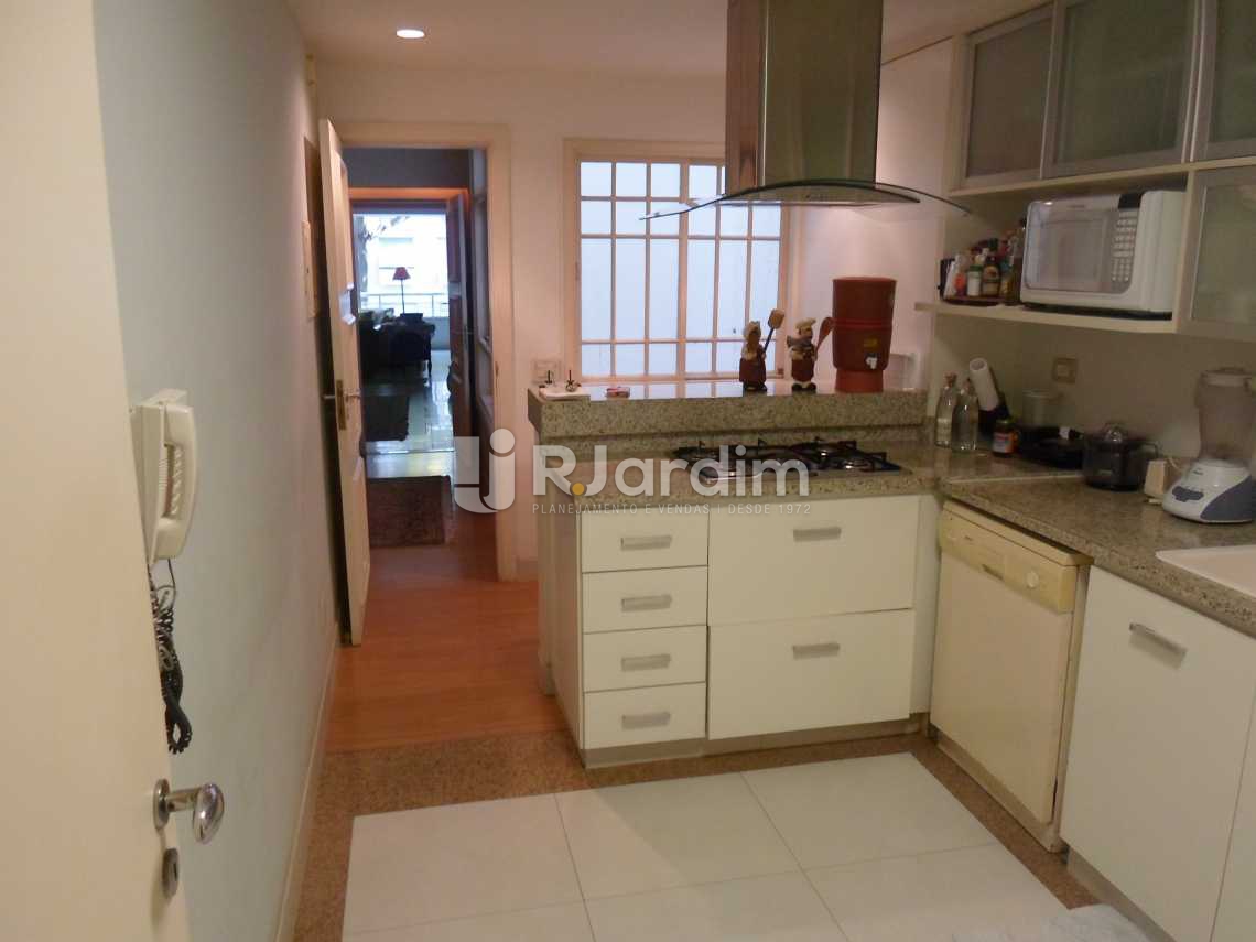 Conheça Copa cozinha do imóvel - Imóveis Compra e Venda Leblon 3 Quartos - LAAP30761 - 21 Copa cozinha - Imóveis Compra e Venda Leblon 3 Quartos - LAAP30761 - 21