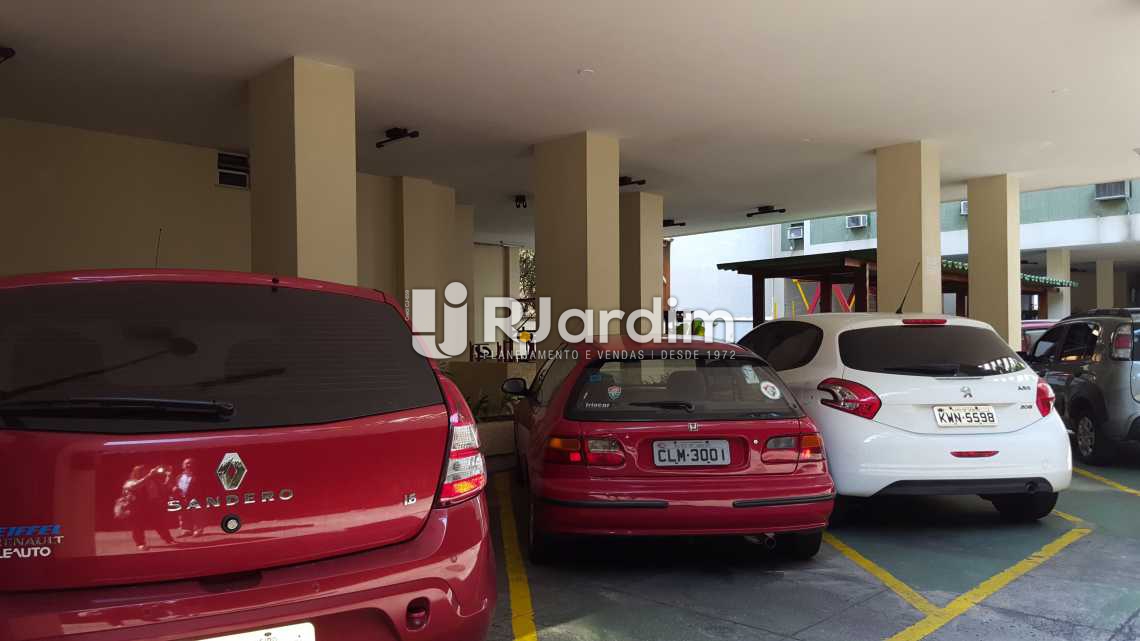 Conheça GARAGEM do imóvel - Apartamento À Venda - Jardim Botânico - Rio de Janeiro - RJ - LAAP30762 - 21 GARAGEM - Apartamento À Venda - Jardim Botânico - Rio de Janeiro - RJ - LAAP30762 - 21
