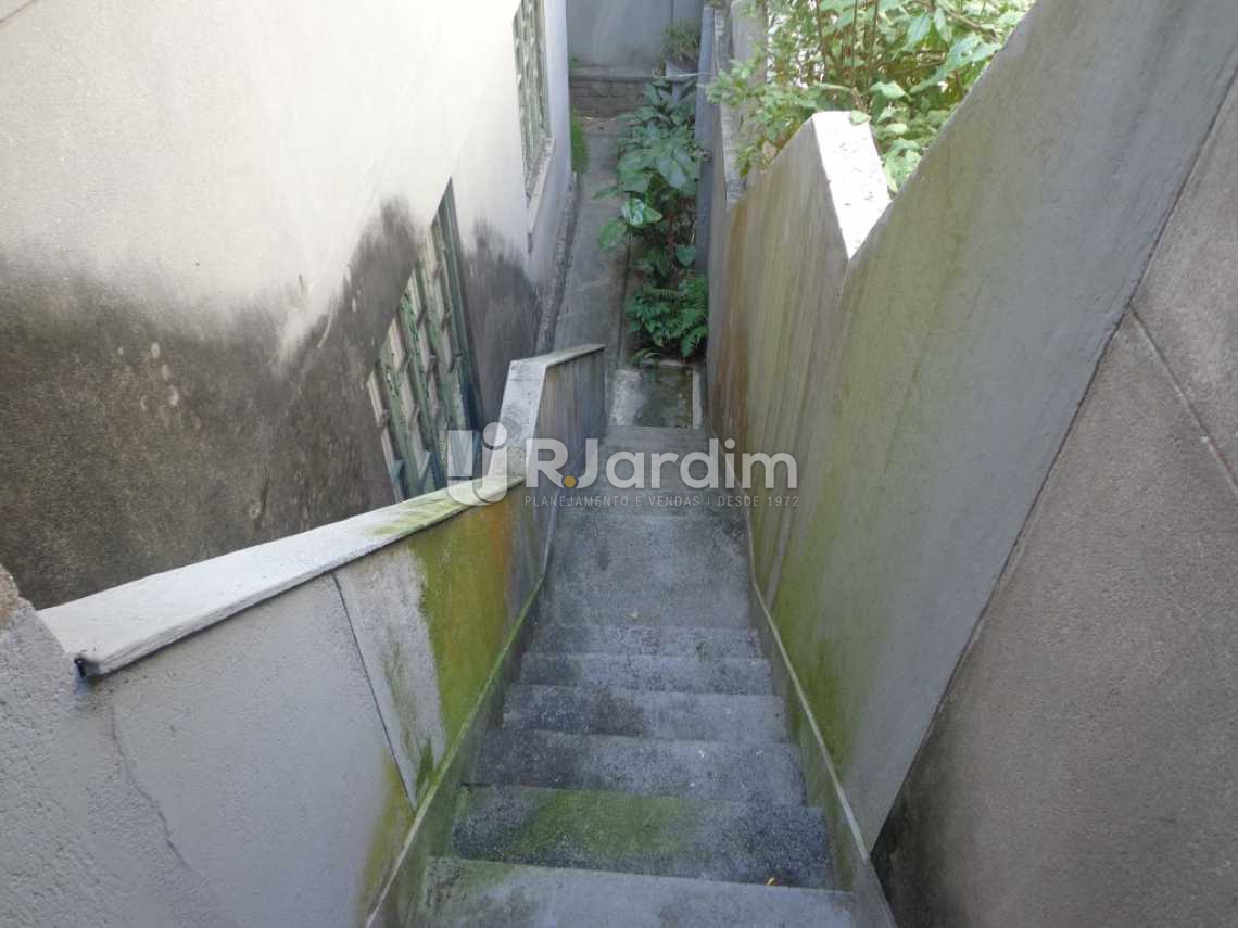 Conheça acesso ao 3º andar do imóvel - Casa À VENDA, Jardim Botânico, Rio de Janeiro, RJ - LACA40018 - 19 acesso ao 3º andar - Casa À VENDA, Jardim Botânico, Rio de Janeiro, RJ - LACA40018 - 19