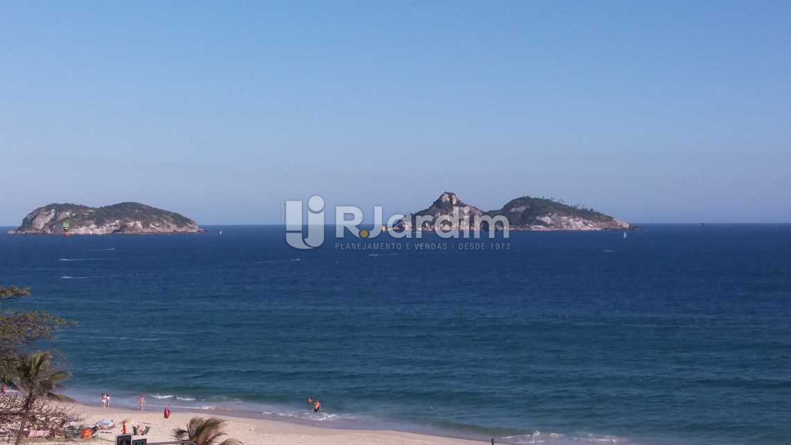 Conheça Vista do imóvel - Cobertura À VENDA, Barra da Tijuca, Rio de Janeiro, RJ - LACO30108 - 1 Vista - Cobertura À VENDA, Barra da Tijuca, Rio de Janeiro, RJ - LACO30108 - 1