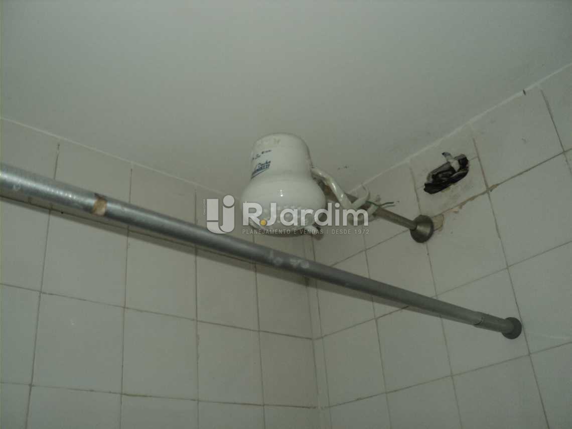 Conheça Suíte quarto funcionária do imóvel - Apartamento 3 Quartos Cosme Velho Zona sul Rio de Janeiro RJ - LAAP30772 - 25 Suíte quarto funcionária - Apartamento 3 Quartos Cosme Velho Zona sul Rio de Janeiro RJ - LAAP30772 - 25