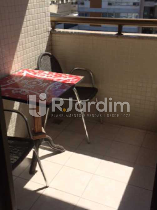 Conheça Varanda do imóvel - Flat PARA ALUGAR, Ipanema, Rio de Janeiro, RJ - LAFL10020 - 4 Varanda - Flat PARA ALUGAR, Ipanema, Rio de Janeiro, RJ - LAFL10020 - 4