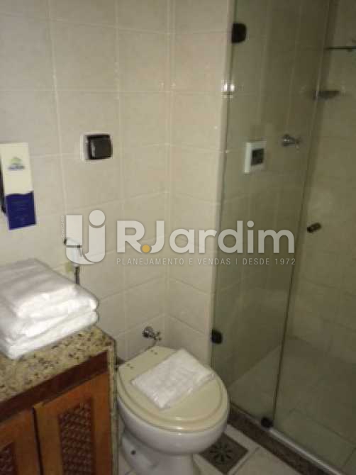 Conheça Banheiro do imóvel - Flat Residencial Ipanema Zona Sul Rio de Janeiro RJ - LAFL10021 - 15 Banheiro - Flat Residencial Ipanema Zona Sul Rio de Janeiro RJ - LAFL10021 - 15