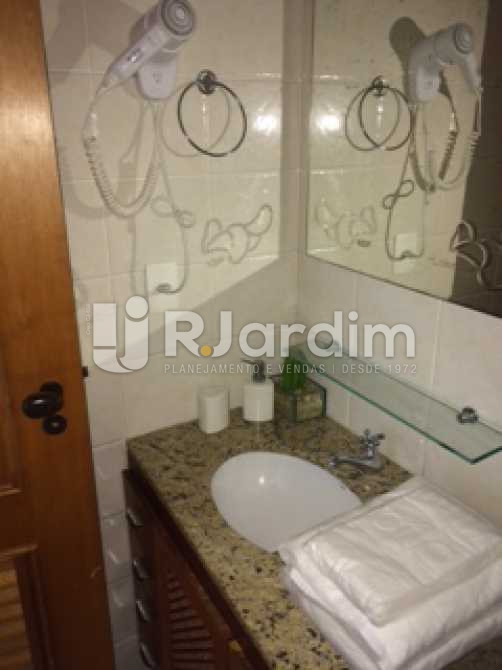 Conheça Banheiro do imóvel - Flat Residencial Ipanema Zona Sul Rio de Janeiro RJ - LAFL10021 - 16 Banheiro - Flat Residencial Ipanema Zona Sul Rio de Janeiro RJ - LAFL10021 - 16