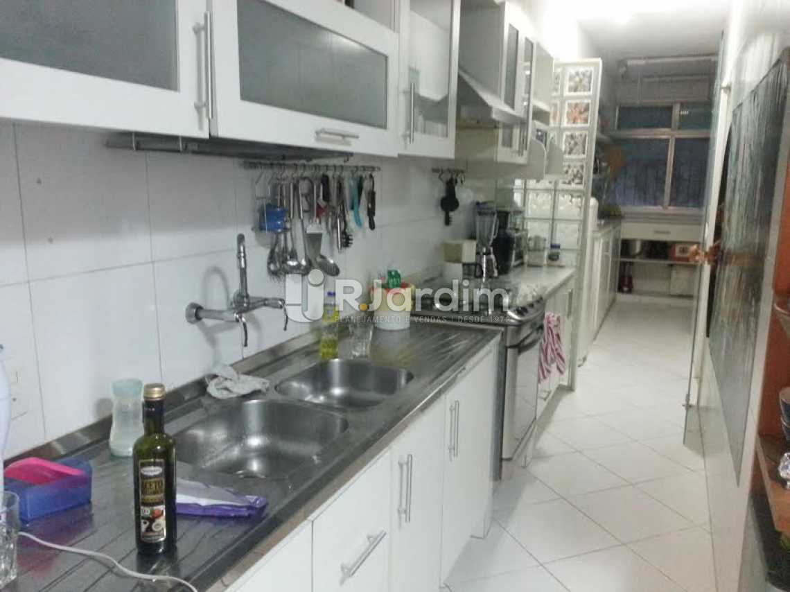 Conheça cozinha ang.2 do imóvel - Apartamento Lagoa, Zona Sul,Rio de Janeiro, RJ À Venda, 4 Quartos, 126m² - LAAP40345 - 15 cozinha ang.2 - Apartamento Lagoa, Zona Sul,Rio de Janeiro, RJ À Venda, 4 Quartos, 126m² - LAAP40345 - 15