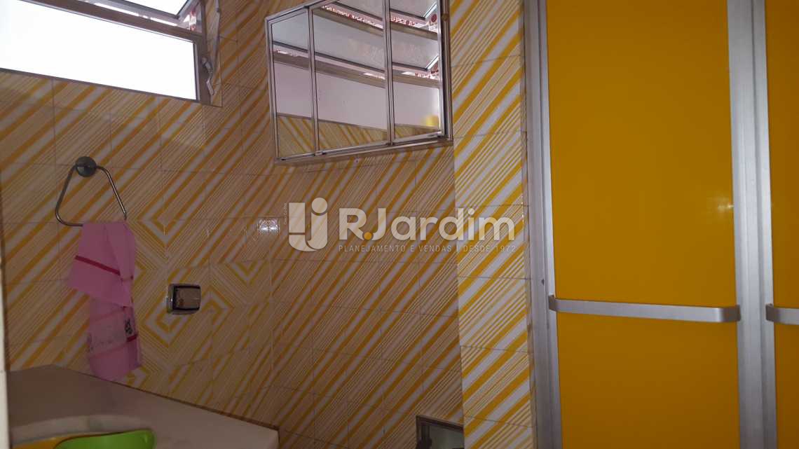 Conheça BANHEIRO SOCIAL do imóvel - Apartamento Rua Prudente de Morais,Ipanema, Zona Sul,Rio de Janeiro, RJ À Venda, 3 Quartos, 158m² - LAAP30784 - 16 BANHEIRO SOCIAL - Apartamento Rua Prudente de Morais,Ipanema, Zona Sul,Rio de Janeiro, RJ À Venda, 3 Quartos, 158m² - LAAP30784 - 16