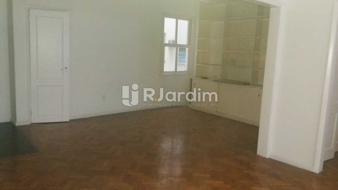 Conheça Sala do imóvel - Compra Venda Avaliação Imóveis Copacabana 3 Quartos - LAAP30785 - 5 Sala - Compra Venda Avaliação Imóveis Copacabana 3 Quartos - LAAP30785 - 5
