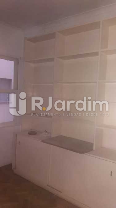Conheça Sala do imóvel - Compra Venda Avaliação Imóveis Copacabana 3 Quartos - LAAP30785 - 6 Sala - Compra Venda Avaliação Imóveis Copacabana 3 Quartos - LAAP30785 - 6