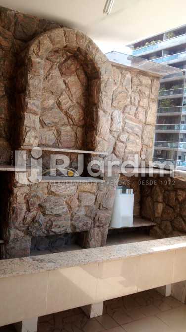 Conheça churrasqueira / terraço do imóvel - Cobertura À VENDA, Ipanema, Rio de Janeiro, RJ - LACO30111 - 17 churrasqueira / terraço - Cobertura À VENDA, Ipanema, Rio de Janeiro, RJ - LACO30111 - 17