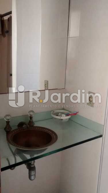 Conheça lavabo do imóvel - Cobertura À VENDA, Ipanema, Rio de Janeiro, RJ - LACO30111 - 23 lavabo - Cobertura À VENDA, Ipanema, Rio de Janeiro, RJ - LACO30111 - 23
