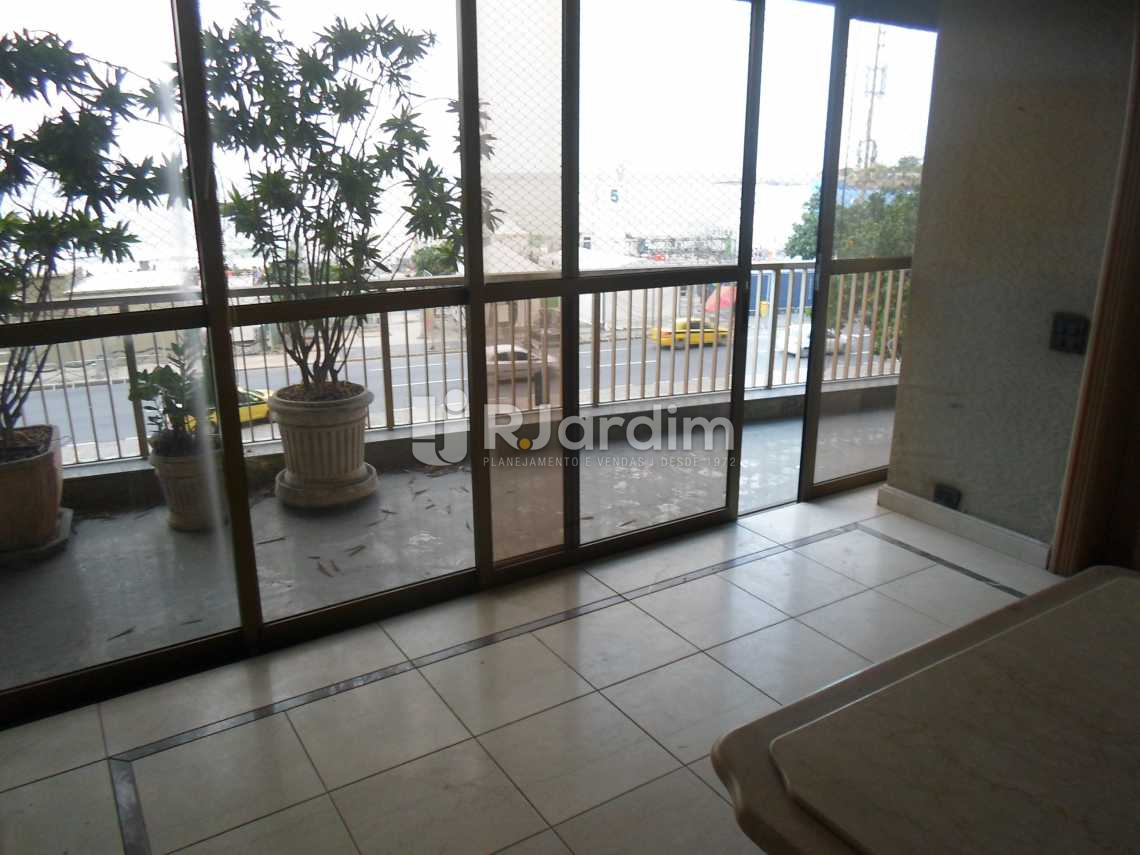 Conheça varanda do imóvel - Compra Venda Avaliação Imóveis Apartamento Copacabana 3 Quartos - LAAP30798 - 5 varanda - Compra Venda Avaliação Imóveis Apartamento Copacabana 3 Quartos - LAAP30798 - 5