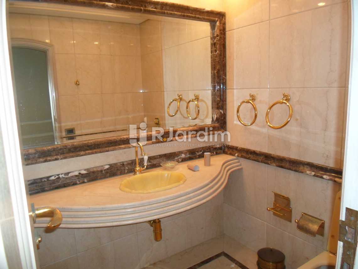 Conheça lavabo do imóvel - Compra Venda Avaliação Imóveis Apartamento Copacabana 3 Quartos - LAAP30798 - 11 lavabo - Compra Venda Avaliação Imóveis Apartamento Copacabana 3 Quartos - LAAP30798 - 11