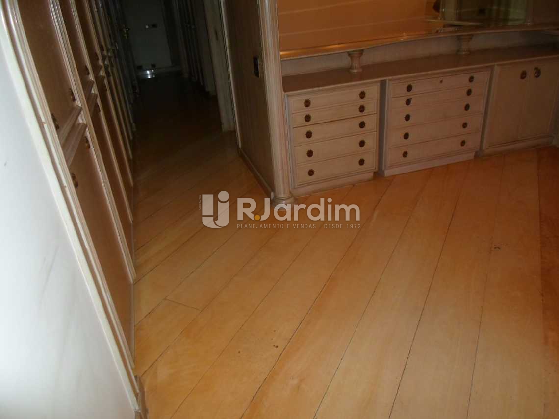 Conheça suíte master do imóvel - Compra Venda Avaliação Imóveis Apartamento Copacabana 3 Quartos - LAAP30798 - 20 suíte master - Compra Venda Avaliação Imóveis Apartamento Copacabana 3 Quartos - LAAP30798 - 20