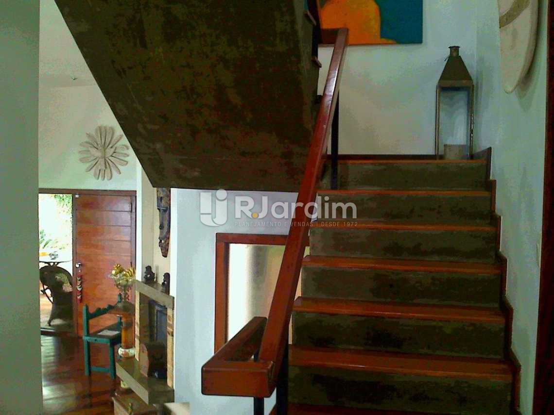 Conheça acesso ao 2 piso do imóvel - Casa em Condominio À VENDA, São Conrado, Rio de Janeiro, RJ - LACN50004 - 11 acesso ao 2 piso - Casa em Condominio À VENDA, São Conrado, Rio de Janeiro, RJ - LACN50004 - 11
