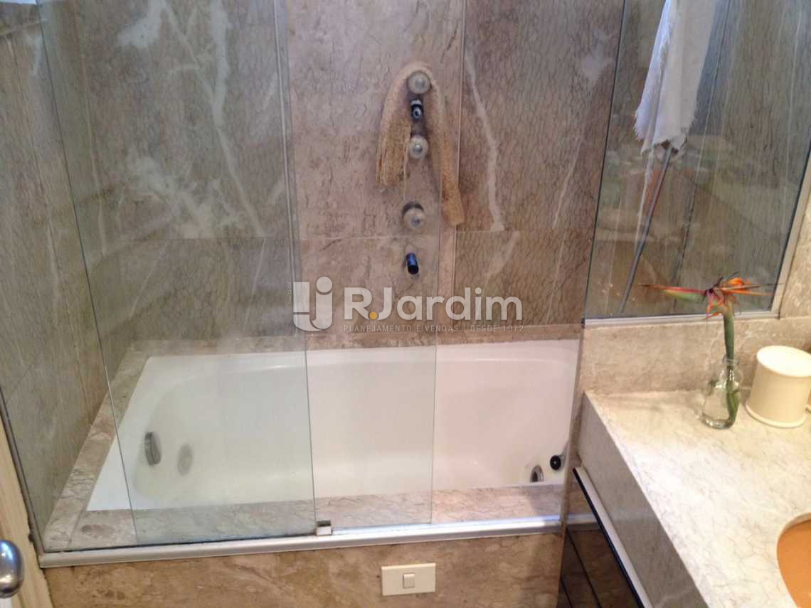Conheça banheiro social do imóvel - Apartamento À VENDA, Leblon, Rio de Janeiro, RJ - LAAP40353 - 18 banheiro social - Apartamento À VENDA, Leblon, Rio de Janeiro, RJ - LAAP40353 - 18