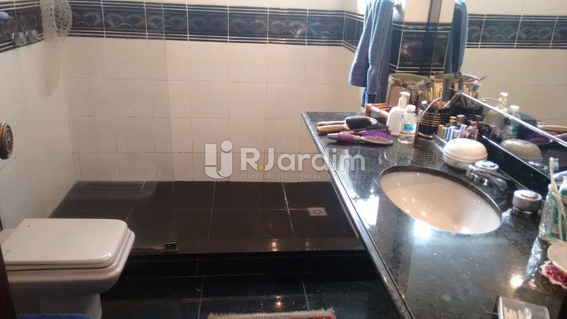 Conheça Banheiro da Suíte Master do imóvel - Apartamento 4 quartos à venda Lagoa, Zona Sul,Rio de Janeiro - R$ 6.620.000 - LAAP40356 - 17 Banheiro da Suíte Master - Apartamento 4 quartos à venda Lagoa, Zona Sul,Rio de Janeiro - R$ 6.620.000 - LAAP40356 - 17