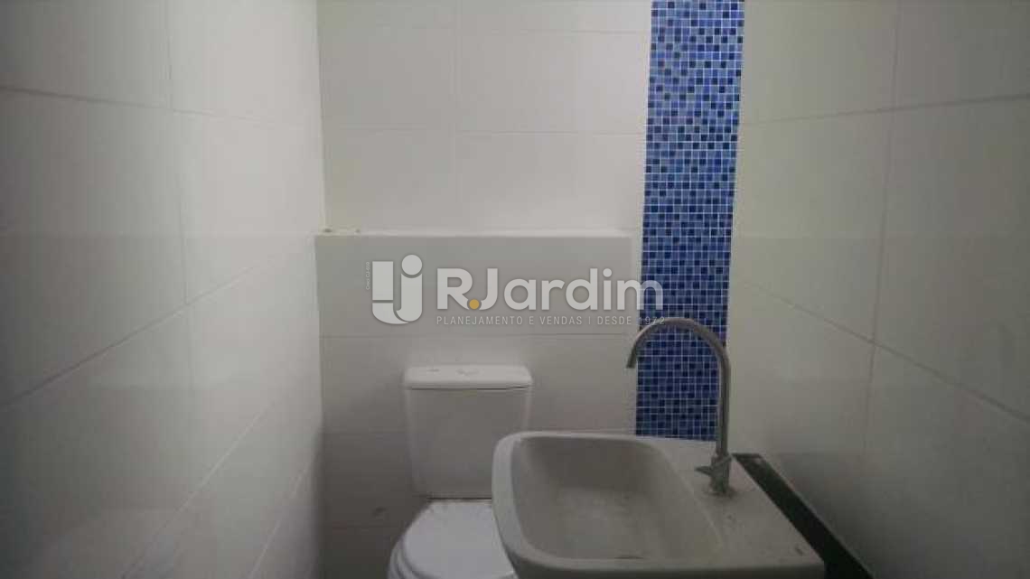 Conheça banheiro do imóvel - Casa 5 Quartos Copacabana Zona Sul Rio de Janeiro RJ - LACC50002 - 6 banheiro - Casa 5 Quartos Copacabana Zona Sul Rio de Janeiro RJ - LACC50002 - 6
