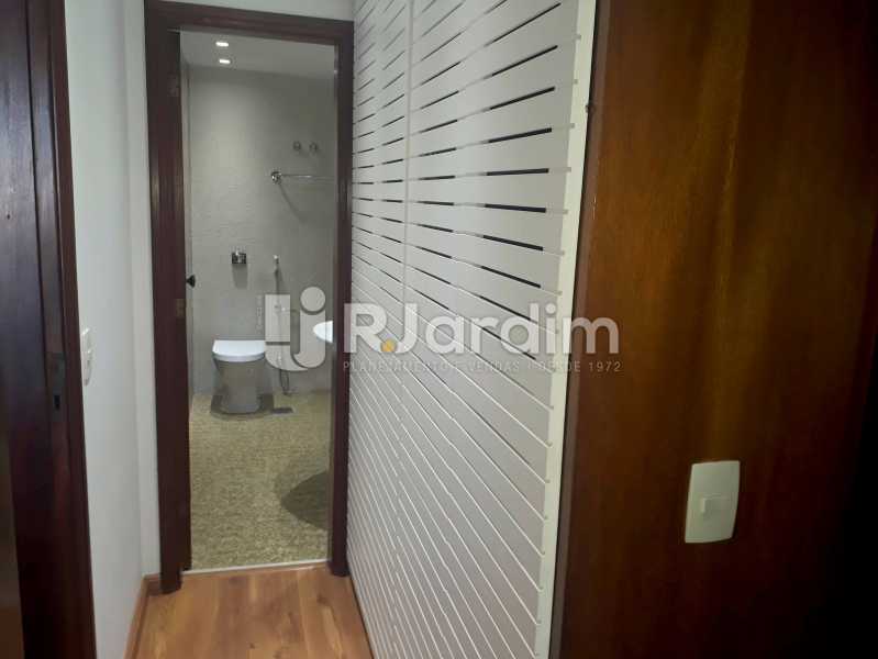Conheça corredor /armários do imóvel - Compra Venda Avaliação Imóveis Apartamento Lagoa 3 Quartos - LAAP30831 - 12 corredor /armários - Compra Venda Avaliação Imóveis Apartamento Lagoa 3 Quartos - LAAP30831 - 12