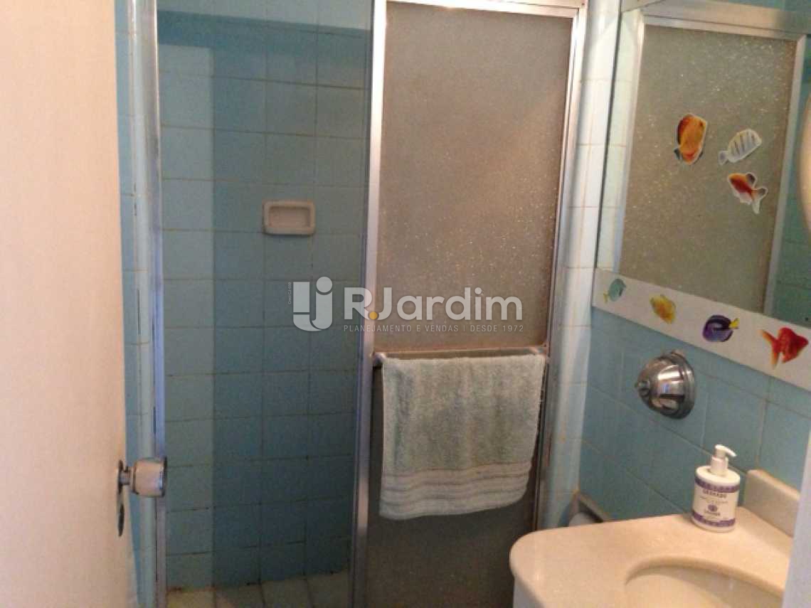 Conheça Banheiro Social 1 do imóvel - Compra Venda Avaliação Imóveis Apartamento Lagoa 3 Quartos - LAAP30823 - 10 Banheiro Social 1 - Compra Venda Avaliação Imóveis Apartamento Lagoa 3 Quartos - LAAP30823 - 10