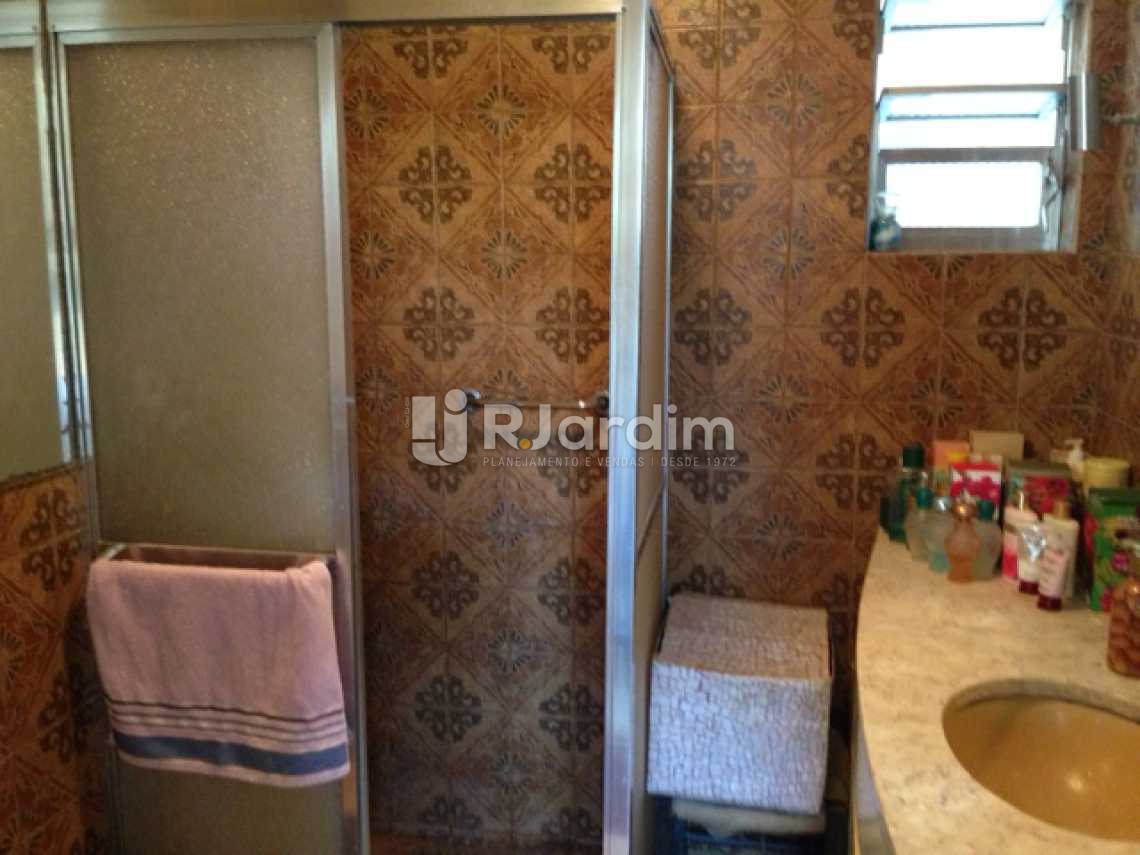 Conheça Banheiro Social 2 do imóvel - Compra Venda Avaliação Imóveis Apartamento Lagoa 3 Quartos - LAAP30823 - 13 Banheiro Social 2 - Compra Venda Avaliação Imóveis Apartamento Lagoa 3 Quartos - LAAP30823 - 13