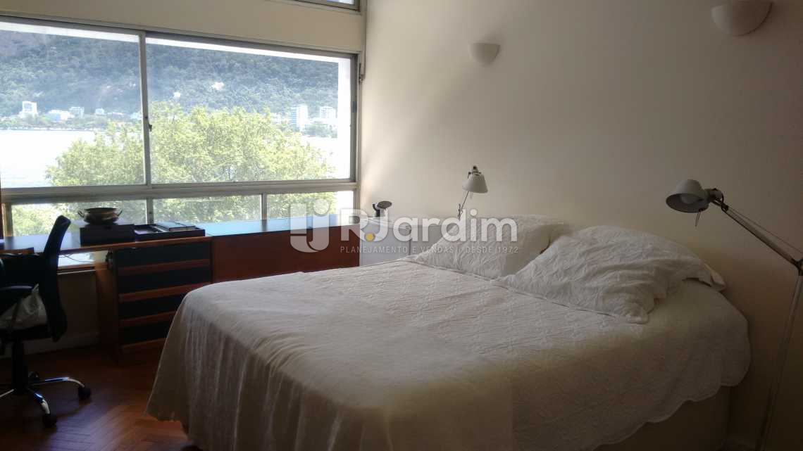 Conheça quarto / frontal do imóvel - Apartamento Padrão / 4 Quartos / Lagoa / Zona sul / Rio de Janeiro RJ - LAAP40370 - 15 quarto / frontal - Apartamento Padrão / 4 Quartos / Lagoa / Zona sul / Rio de Janeiro RJ - LAAP40370 - 15