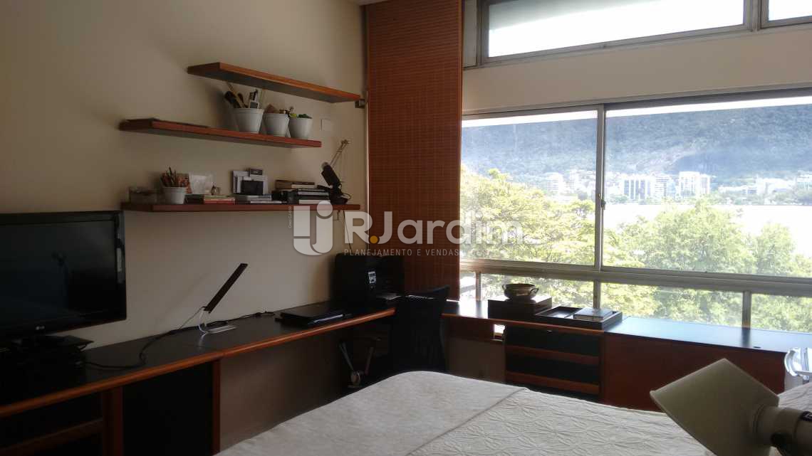 Conheça quarto / frontal do imóvel - Apartamento Padrão / 4 Quartos / Lagoa / Zona sul / Rio de Janeiro RJ - LAAP40370 - 16 quarto / frontal - Apartamento Padrão / 4 Quartos / Lagoa / Zona sul / Rio de Janeiro RJ - LAAP40370 - 16