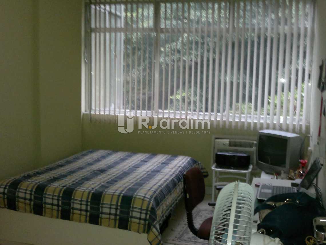 Conheça suíte 2 do imóvel - Apartamento Padrão / 3 Quartos / Copacabana / Zona Sul / Rio de Janeiro RJ - LAAP30834 - 10 suíte 2 - Apartamento Padrão / 3 Quartos / Copacabana / Zona Sul / Rio de Janeiro RJ - LAAP30834 - 10