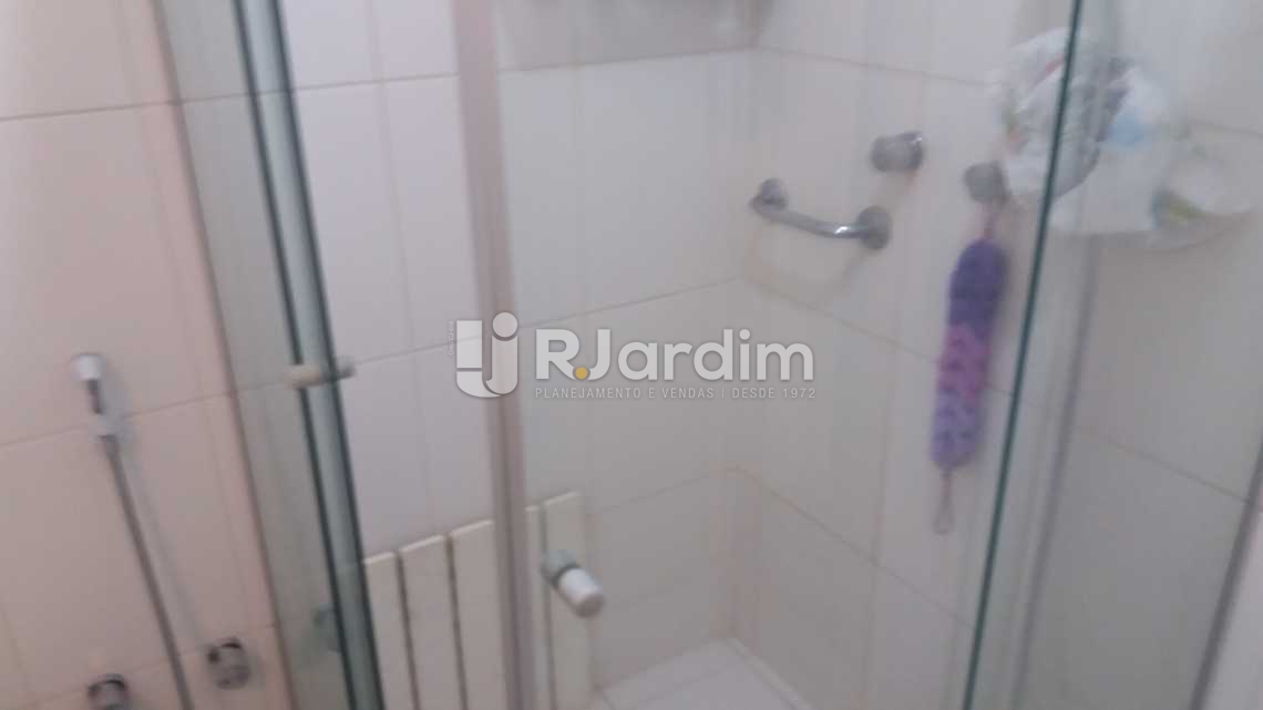Conheça 2° Banheiro do imóvel - Compra Venda Avaliação Imóveis Apartamento Ipanema 2 Quartos - LAAP20594 - 11 2° Banheiro - Compra Venda Avaliação Imóveis Apartamento Ipanema 2 Quartos - LAAP20594 - 11