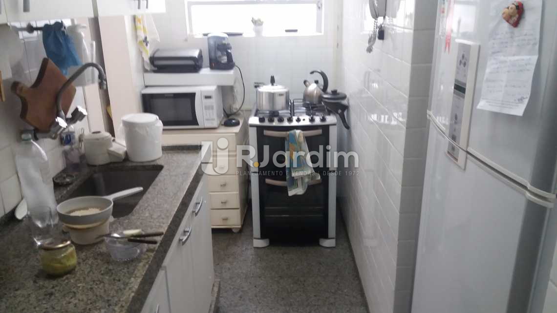 Conheça Cozinha do imóvel - Compra Venda Avaliação Imóveis Apartamento Ipanema 2 Quartos - LAAP20594 - 17 Cozinha - Compra Venda Avaliação Imóveis Apartamento Ipanema 2 Quartos - LAAP20594 - 17