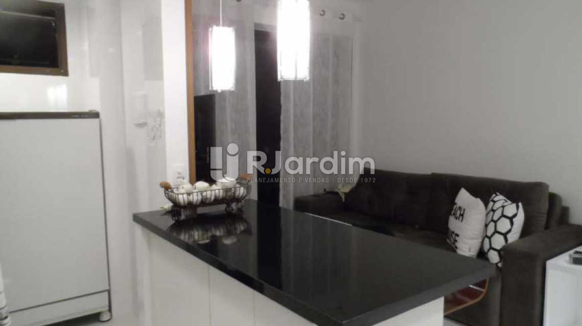 Conheça Cozinha do imóvel - Flat Residencial 1 Quarto Leblon Zona Sul Rio de Janeiro RJ - LAFL10023 - 10 Cozinha - Flat Residencial 1 Quarto Leblon Zona Sul Rio de Janeiro RJ - LAFL10023 - 10