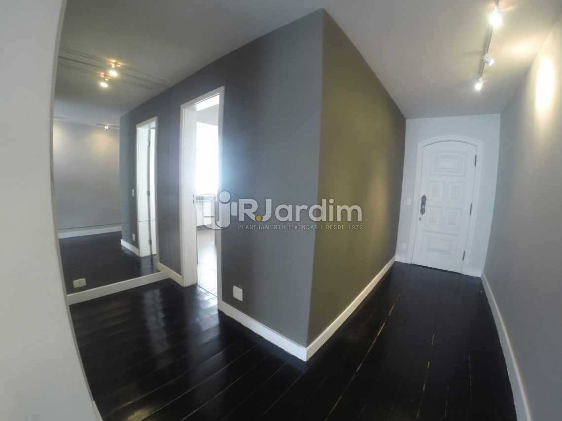 Conheça ENTRADA SOCIAL do imóvel - Apartamento / 4 Quartos / Copacabana / Zona Sul / Rio de Janeiro RJ - LAAP40377 - 29 ENTRADA SOCIAL - Apartamento / 4 Quartos / Copacabana / Zona Sul / Rio de Janeiro RJ - LAAP40377 - 29