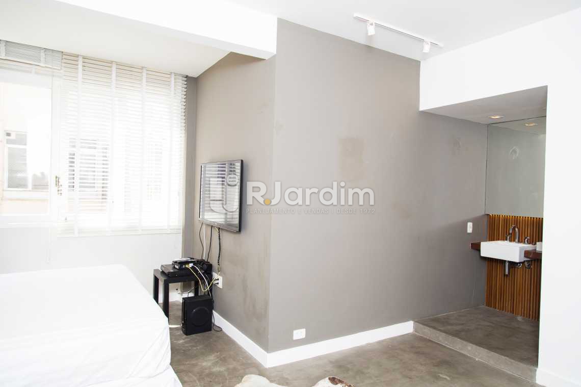 Conheça SUÍTE - 1o ANDAR do imóvel - Apartamento / 4 Quartos / Copacabana / Zona Sul / Rio de Janeiro RJ - LAAP40377 - 11 SUÍTE - 1o ANDAR - Apartamento / 4 Quartos / Copacabana / Zona Sul / Rio de Janeiro RJ - LAAP40377 - 11