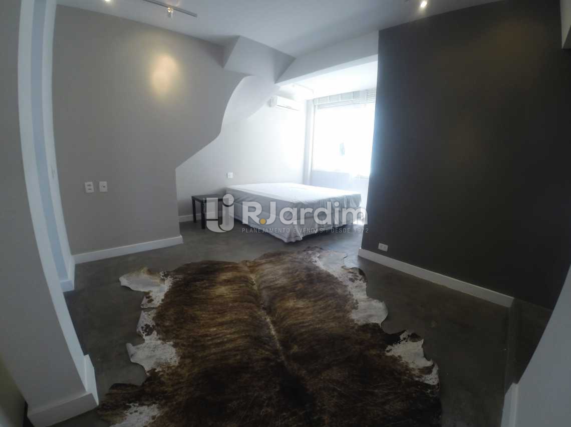 Conheça SUÍTE - 1o ANDAR do imóvel - Apartamento / 4 Quartos / Copacabana / Zona Sul / Rio de Janeiro RJ - LAAP40377 - 9 SUÍTE - 1o ANDAR - Apartamento / 4 Quartos / Copacabana / Zona Sul / Rio de Janeiro RJ - LAAP40377 - 9