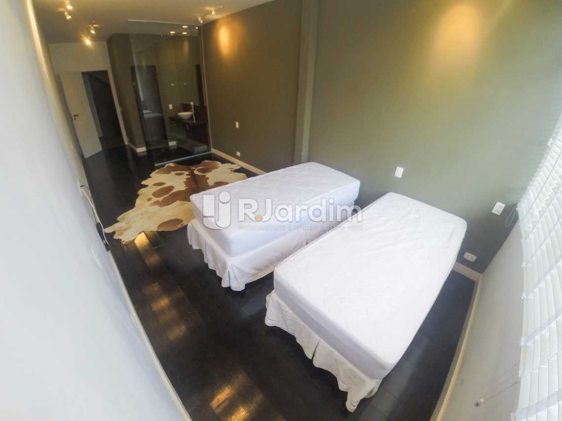 Conheça SUÍTE 2 do imóvel - Apartamento / 4 Quartos / Copacabana / Zona Sul / Rio de Janeiro RJ - LAAP40377 - 23 SUÍTE 2 - Apartamento / 4 Quartos / Copacabana / Zona Sul / Rio de Janeiro RJ - LAAP40377 - 23