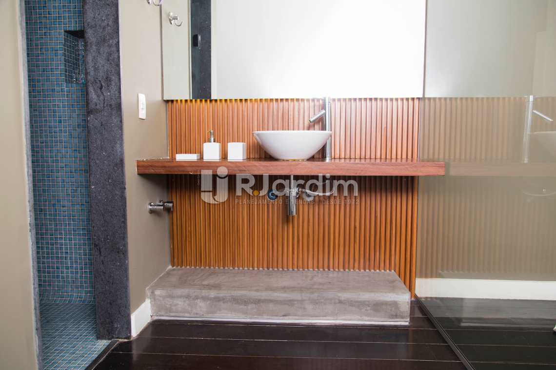 Conheça BANHEIRO SUÍTE 2 do imóvel - Apartamento / 4 Quartos / Copacabana / Zona Sul / Rio de Janeiro RJ - LAAP40377 - 26 BANHEIRO SUÍTE 2 - Apartamento / 4 Quartos / Copacabana / Zona Sul / Rio de Janeiro RJ - LAAP40377 - 26