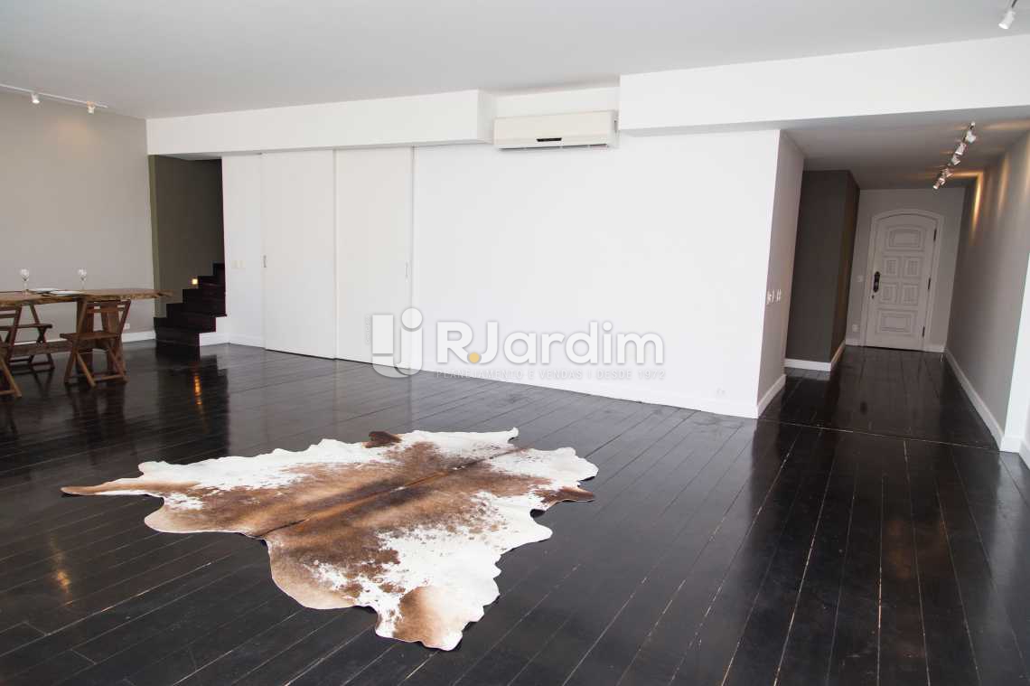 Conheça SALÃO do imóvel - Apartamento / 4 Quartos / Copacabana / Zona Sul / Rio de Janeiro RJ - LAAP40377 - 1 SALÃO - Apartamento / 4 Quartos / Copacabana / Zona Sul / Rio de Janeiro RJ - LAAP40377 - 1