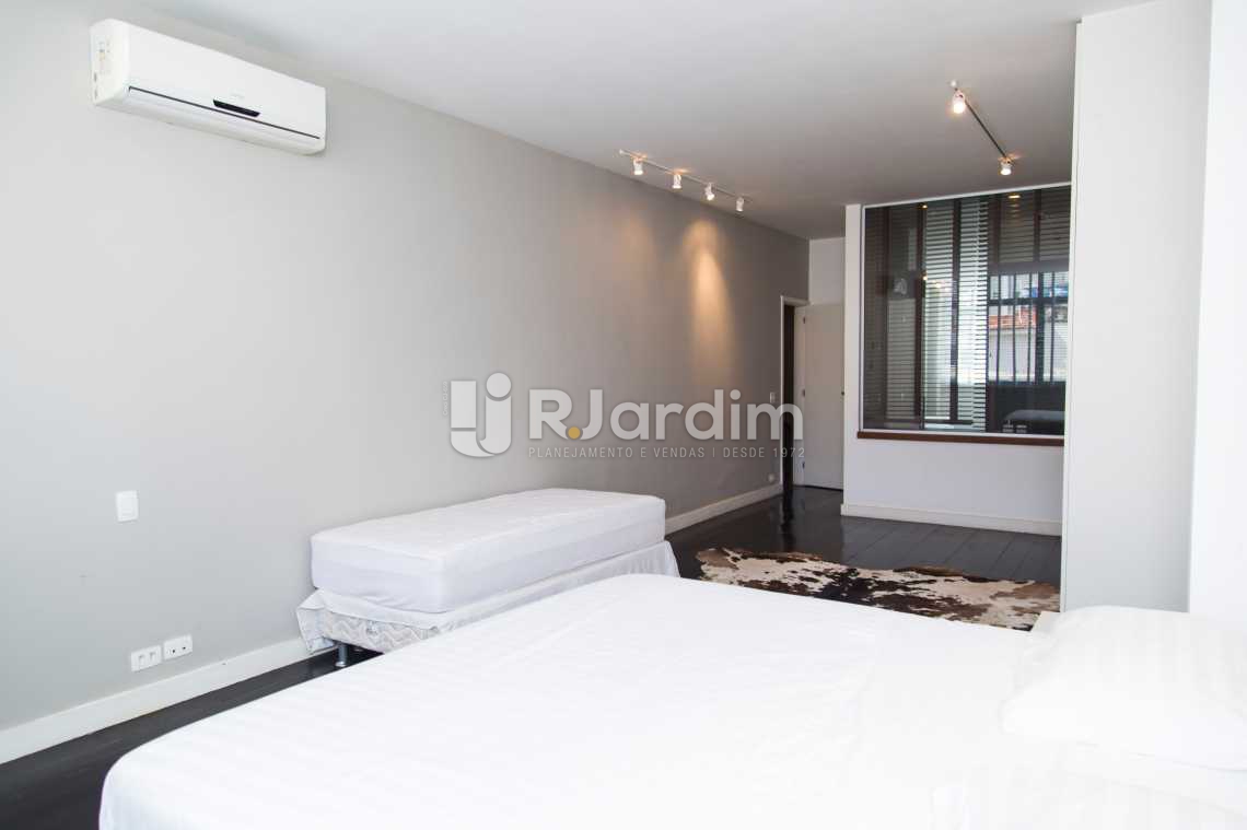 Conheça SUÍTE MASTER do imóvel - Apartamento / 4 Quartos / Copacabana / Zona Sul / Rio de Janeiro RJ - LAAP40377 - 6 SUÍTE MASTER - Apartamento / 4 Quartos / Copacabana / Zona Sul / Rio de Janeiro RJ - LAAP40377 - 6