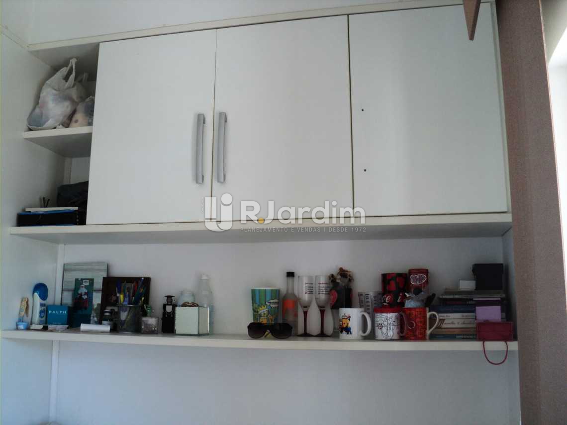 Conheça Quarto do imóvel - Compra Venda Avaliação Imóveis Cobertura Botafogo 3 Quartos - LACO30117 - 13 Quarto - Compra Venda Avaliação Imóveis Cobertura Botafogo 3 Quartos - LACO30117 - 13