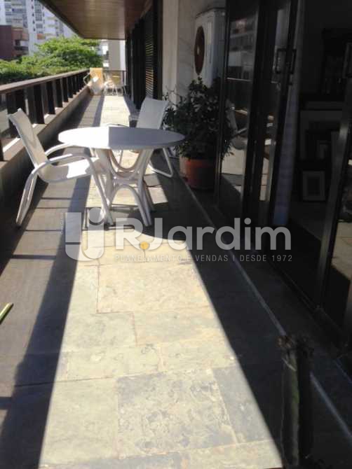 Conheça Varanda lateral do imóvel - Apartamento À VENDA, Leblon, Rio de Janeiro, RJ - LAAP30866 - 10 Varanda lateral - Apartamento À VENDA, Leblon, Rio de Janeiro, RJ - LAAP30866 - 10