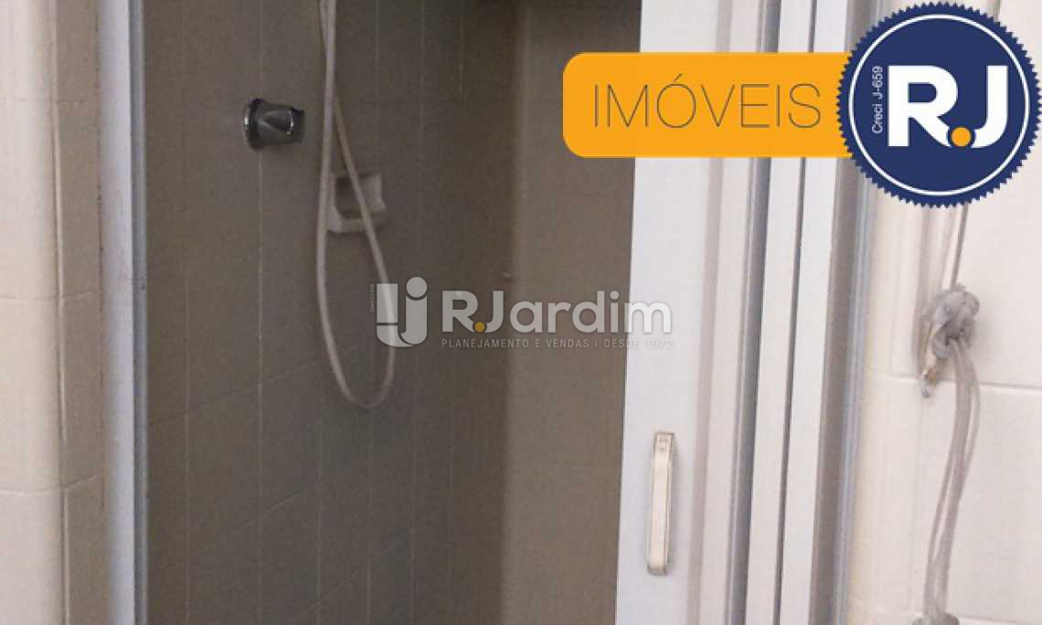 Conheça BANHEIRO DE EMPREGADA do imóvel - Apartamento À VENDA, Copacabana, Rio de Janeiro, RJ - LAAP20612 - 14 BANHEIRO DE EMPREGADA - Apartamento À VENDA, Copacabana, Rio de Janeiro, RJ - LAAP20612 - 14