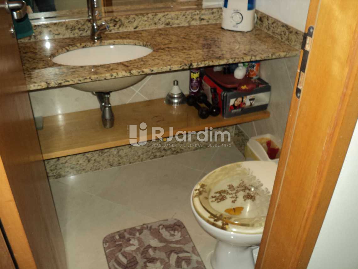 Conheça Lavabo 2º piso do imóvel - Cobertura À VENDA, Botafogo, Rio de Janeiro, RJ - LACO40066 - 10 Lavabo 2º piso - Cobertura À VENDA, Botafogo, Rio de Janeiro, RJ - LACO40066 - 10