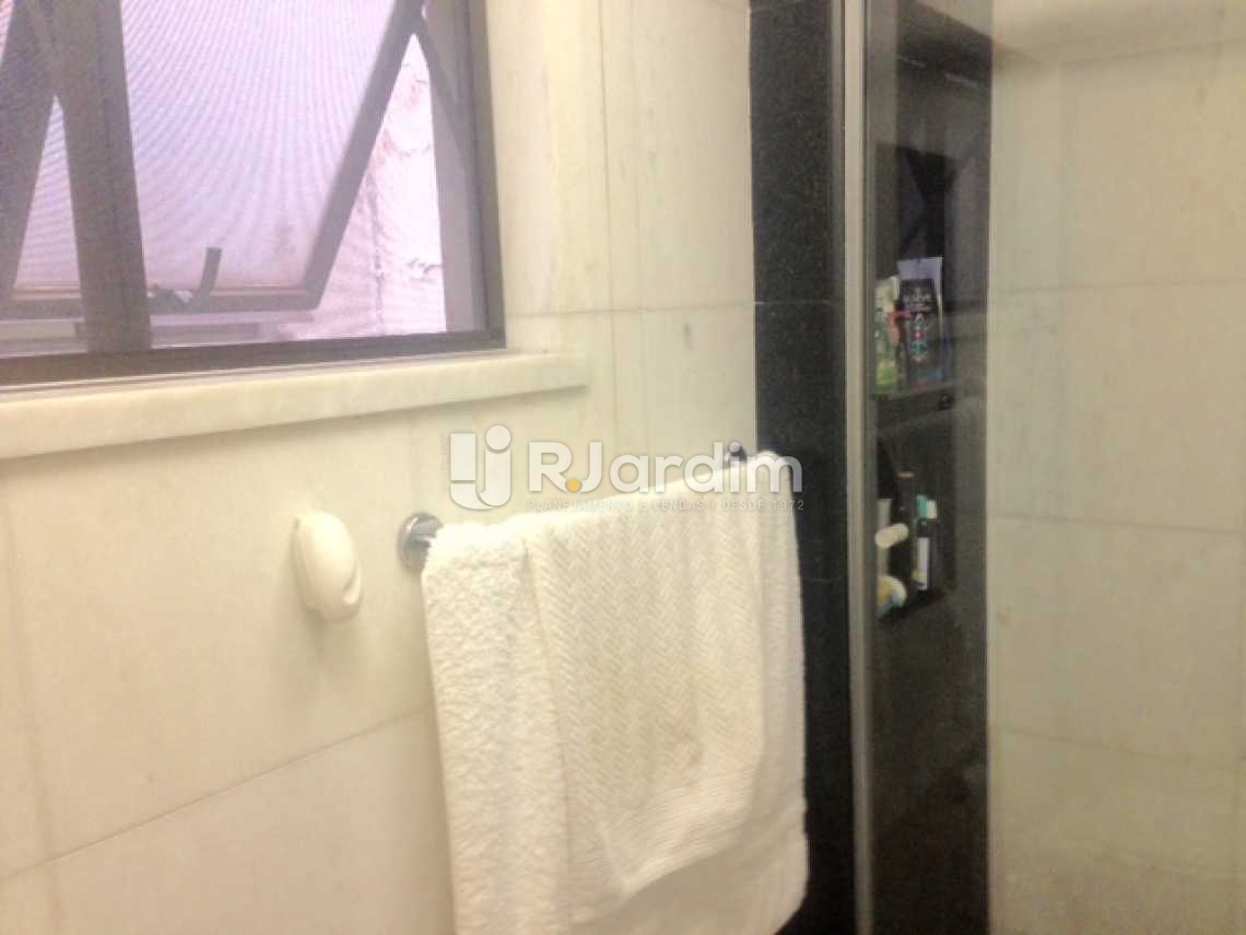 Conheça Banheiro Social do imóvel - Compra Venda Avaliação Apartamento Ipanema 3 Quartos - LAAP30896 - 9 Banheiro Social - Compra Venda Avaliação Apartamento Ipanema 3 Quartos - LAAP30896 - 9