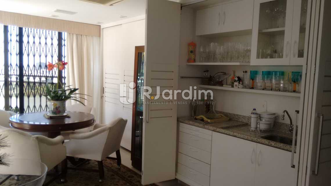 Conheça sala de estar /espaço gourmet do imóvel - Compra Venda Avaliação Imóveis Cobertura Lagoa 4 Suítes - LACO40067 - 9 sala de estar /espaço gourmet - Compra Venda Avaliação Imóveis Cobertura Lagoa 4 Suítes - LACO40067 - 9