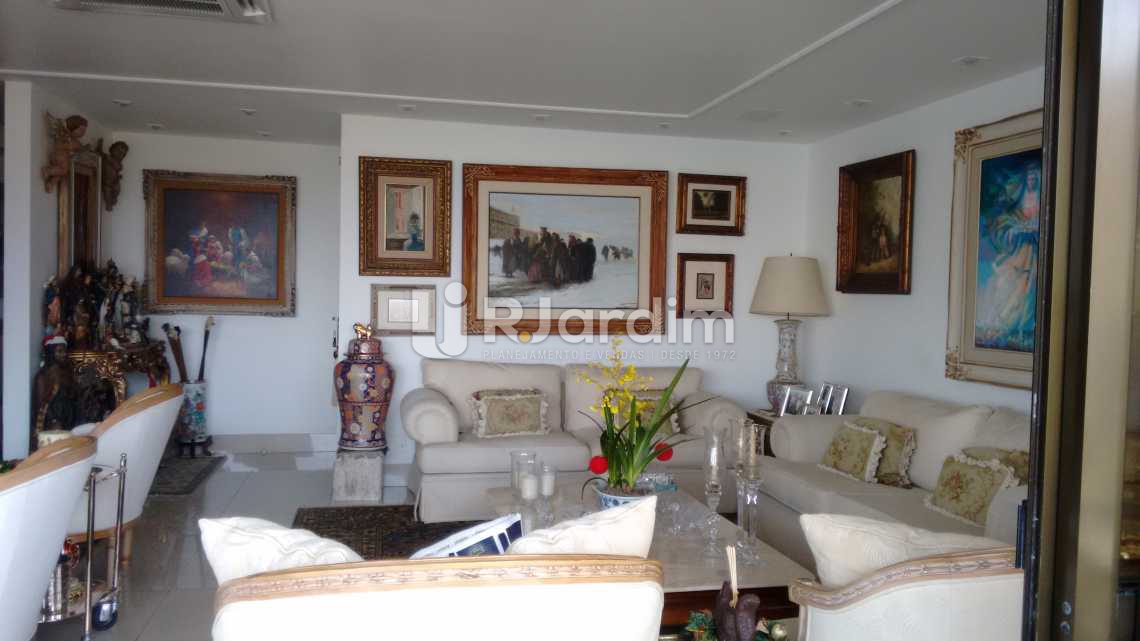 Conheça salão ( 2 piso ) do imóvel - Compra Venda Avaliação Imóveis Cobertura Lagoa 4 Suítes - LACO40067 - 7 salão ( 2 piso ) - Compra Venda Avaliação Imóveis Cobertura Lagoa 4 Suítes - LACO40067 - 7