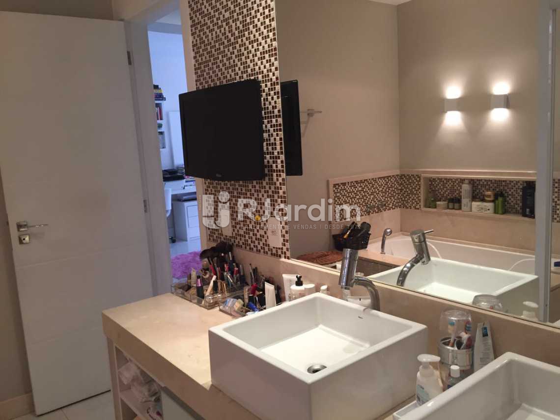 Conheça Banheiro suíte do imóvel - Apartamento À VENDA, Copacabana, Rio de Janeiro, RJ - LAAP40392 - 24 Banheiro suíte - Apartamento À VENDA, Copacabana, Rio de Janeiro, RJ - LAAP40392 - 24